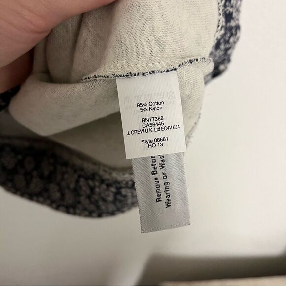 J Crew NWOT Long Sleeve Floral Sweatshirt 95% Cotton Accent Stitched Size M - Picture 4 of 7